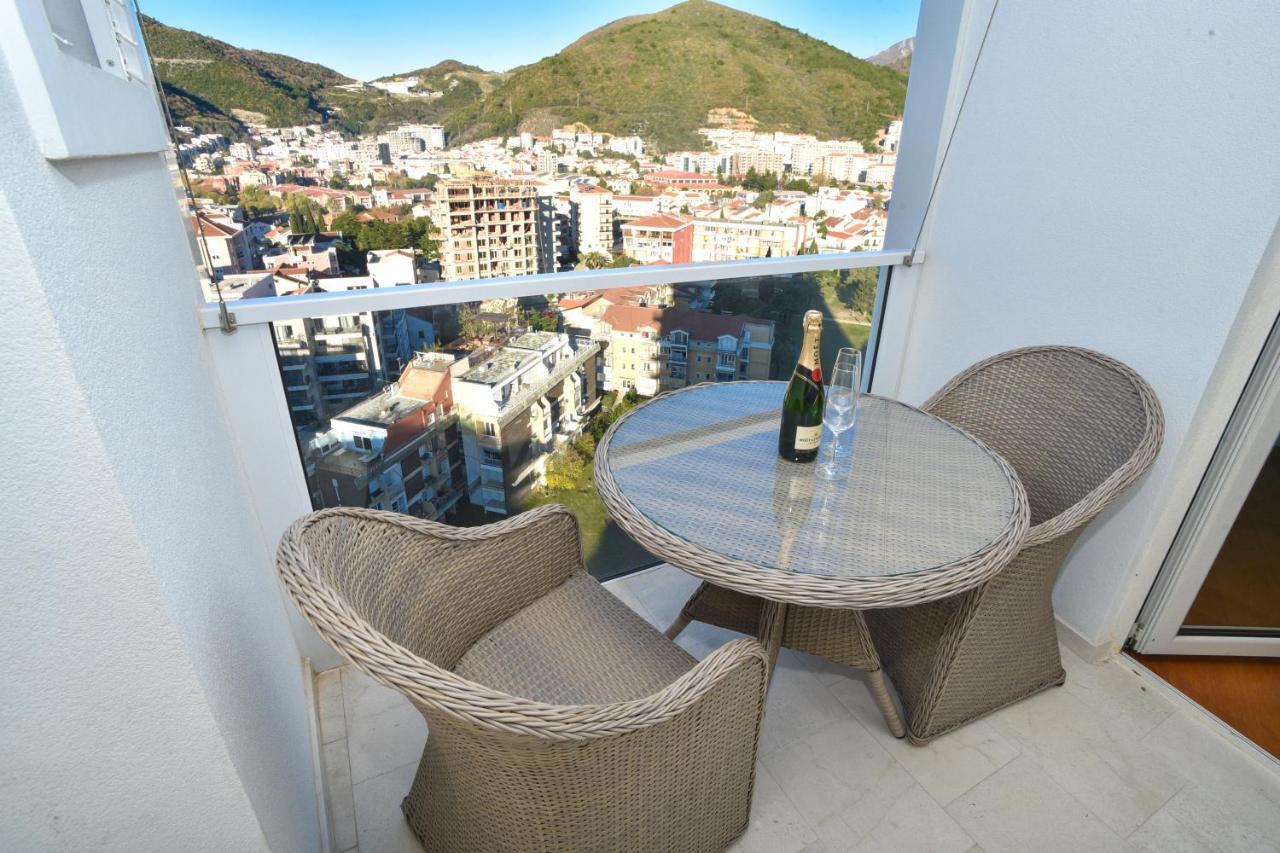 Luxury Montesun Apartments Budva Exteriör bild